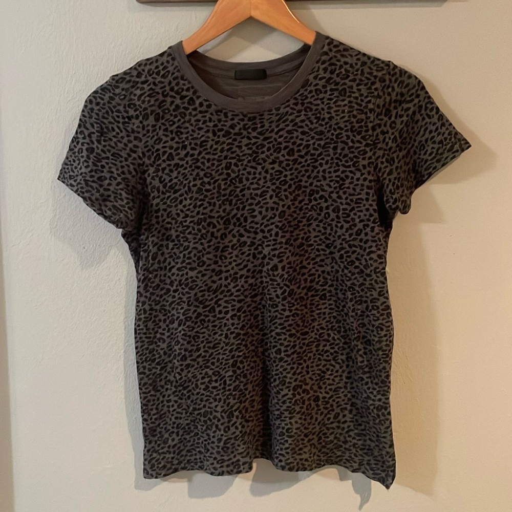 ATM Leopard Cheetah Print Short Sleeve T Shirt Small Black & Gray